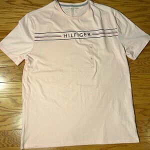 Tommy Hilfiger Men's Pink T-Shirt